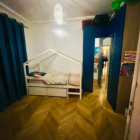Apartment Grand Coeur Paris